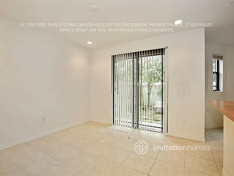 627 NE 35th Ave — Photo 7