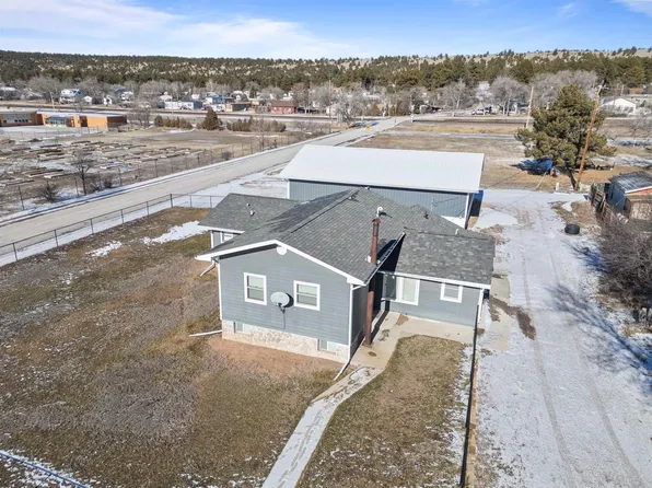 519 Pine St, Newcastle, WY 82701