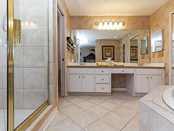 5th image of 8234 Ambrose Cove Way