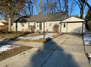 15196 Berwick St, Livonia, MI 48154