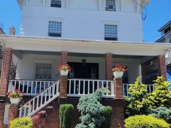 24 S Vassar Sq, Ventnor City, NJ 08406