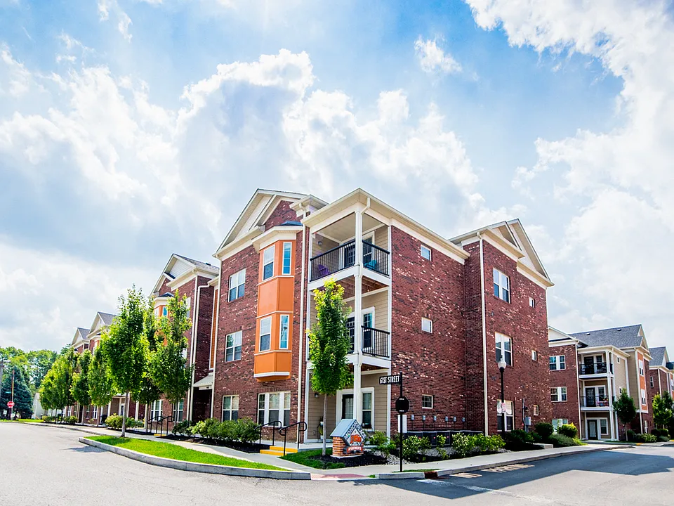 Monon Place II (Modern), Managed by Buckingham Monon Living