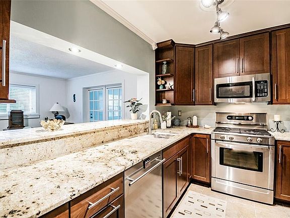 2nd image of 146 55th Ave NE