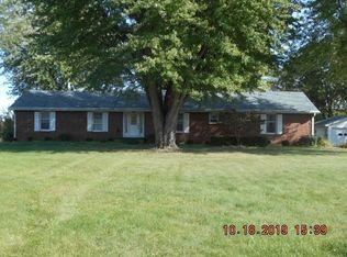 2210 S Cecil Rd, Muncie, IN 47302