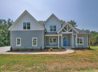 121 Lakeview Dr, Mount Juliet, TN 37122