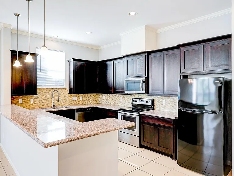 2727 Misty Heath Ln — Photo 16