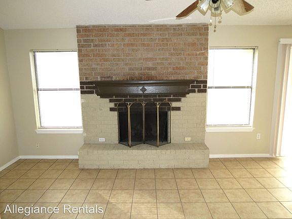 5th image of 1001 Dryden Ave