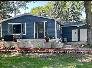 3416 N Shore Dr, Clear Lake, IA 50428