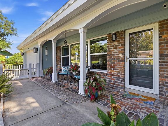 4th image of 3733 Harbor Heights Dr