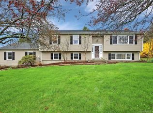 36 Camelot Dr, Monroe, CT 06468