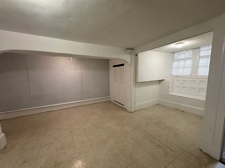 Garden - Grove St Apartments — Photo 7