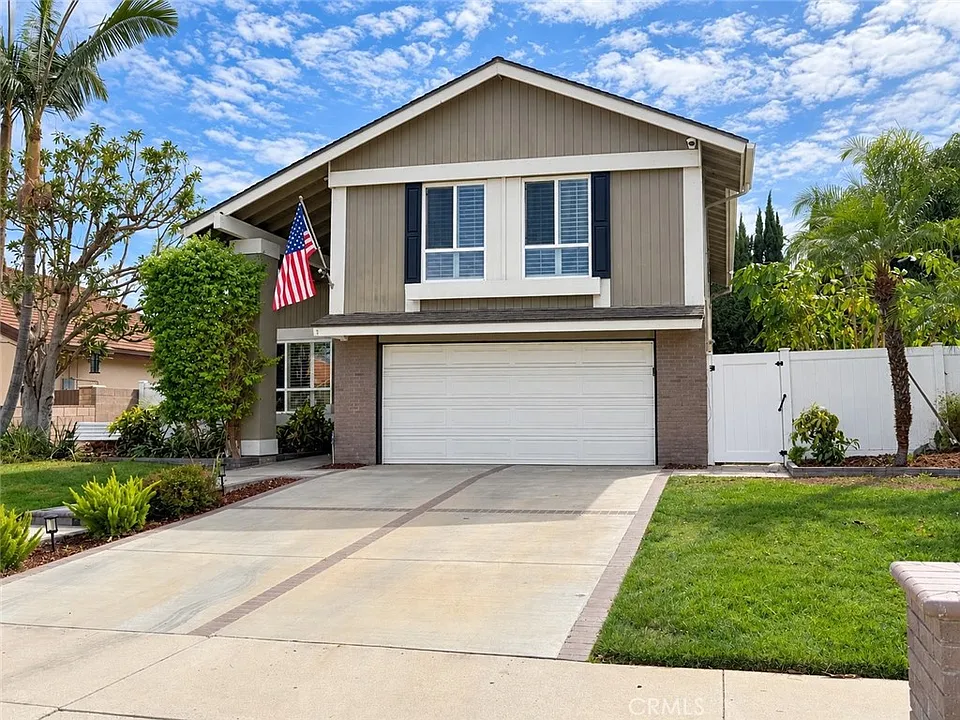 320 Armstrong Dr