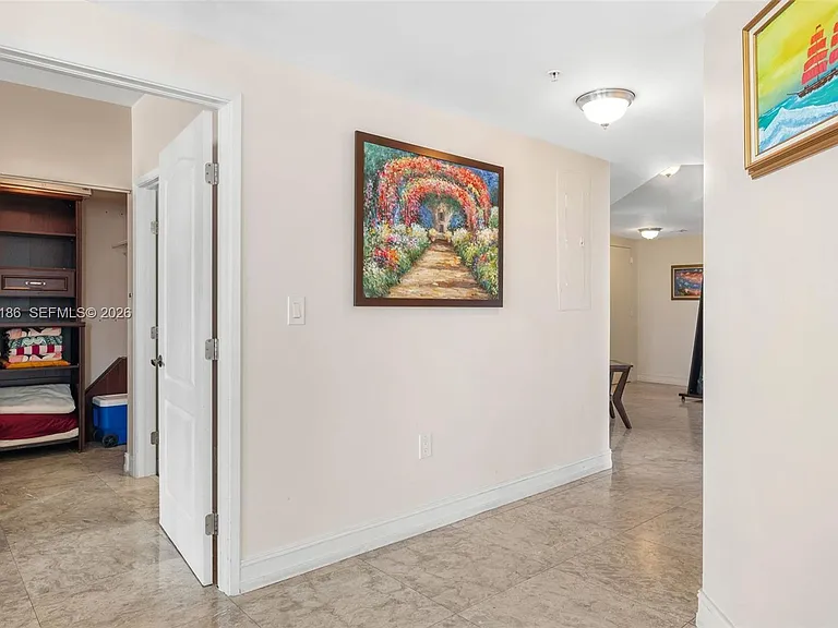 17555 Atlantic Blvd #708 — Photo 17