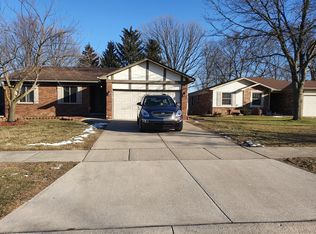 34140 Calendar Ct, Sterling Heights, MI