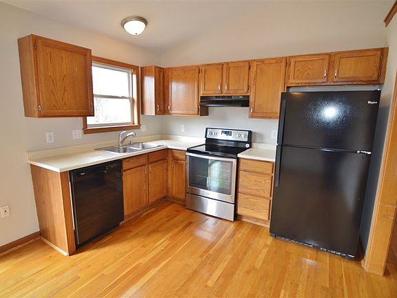 4th image of 559 Grouse Ct