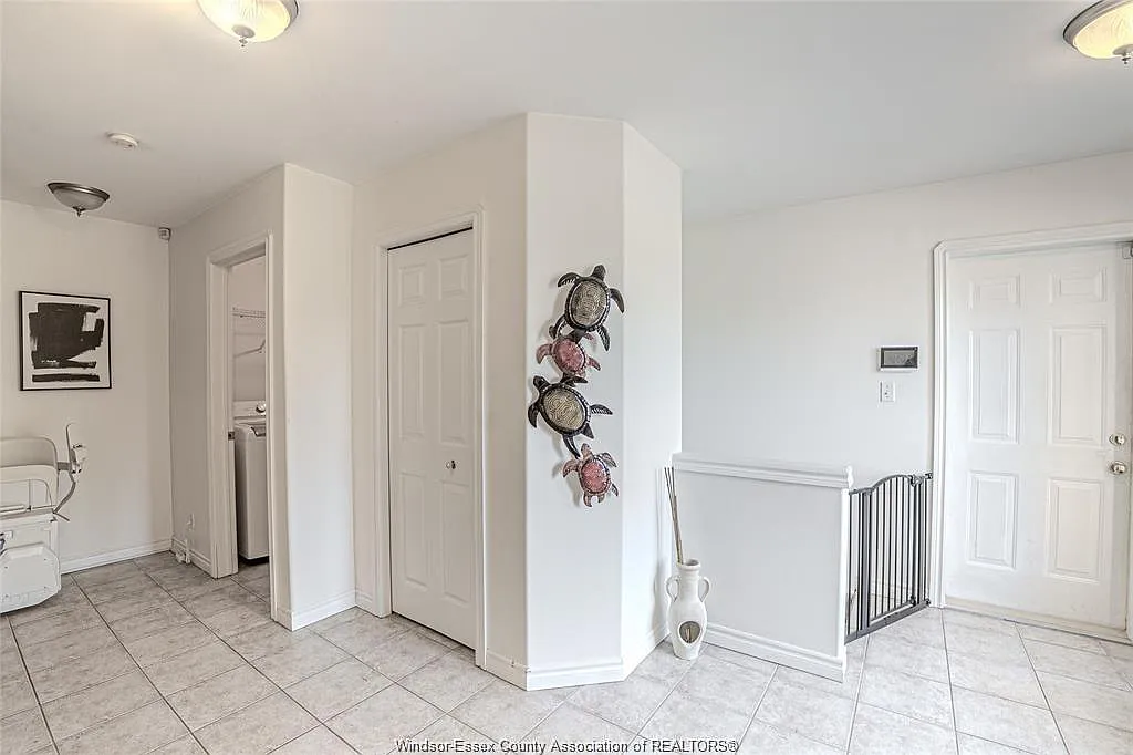 2 bed, $2,200 — Photo 4