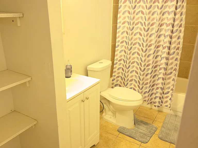 2102 Chippewa St #2 — Photo 7