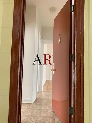 Rented by Lev Mavashev, LREB | media 21