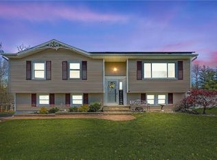 96 Barnes Rd, Washingtonville, NY 10992