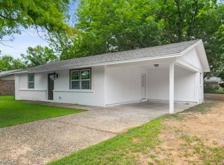 1207 Oakdale St, Lonoke, AR 72086