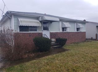 5701 Adams Ave, Maple Heights, OH 44137