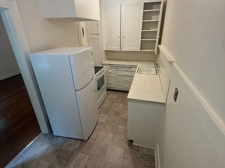 741 Federal Ave E — Photo 9