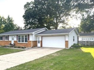 2535 Powers Ave NW, Grand Rapids, MI 49544
