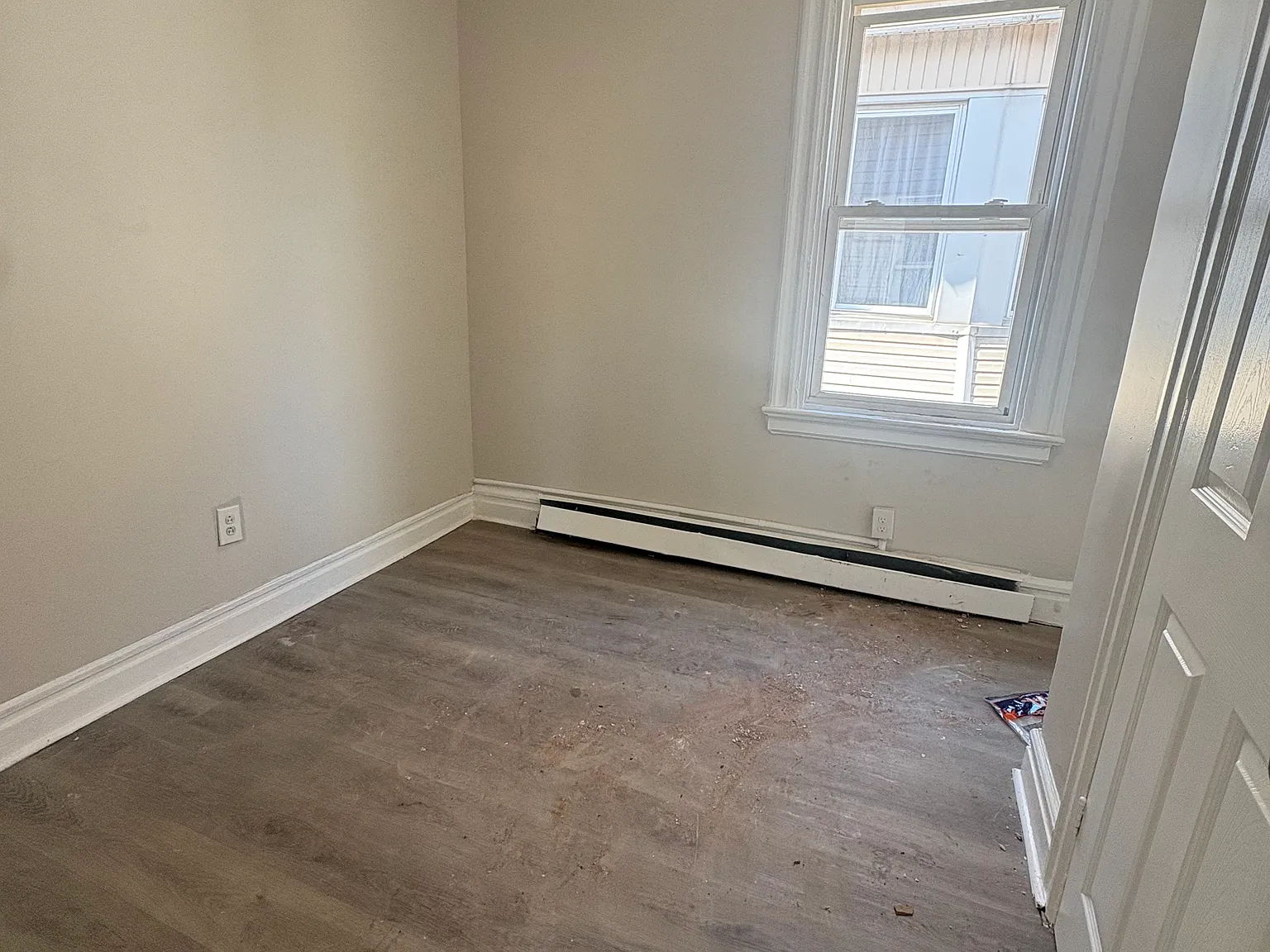 3 bed, $1,899 — Photo 4