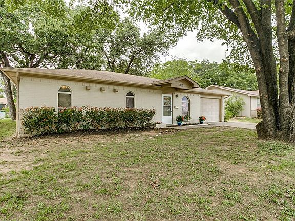 3rd image of 1219 Springwood Dr