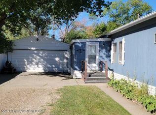 501 3rd Ave E, Lemmon, SD 57638