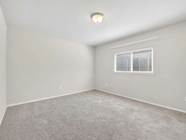 1425 Bull St — Photo 23