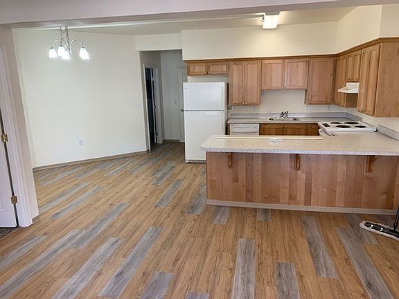2nd image of 275-295 Greenwood St #283