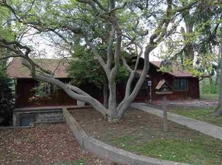 1241 Tucker Beach Rd, Paris, IL 61944