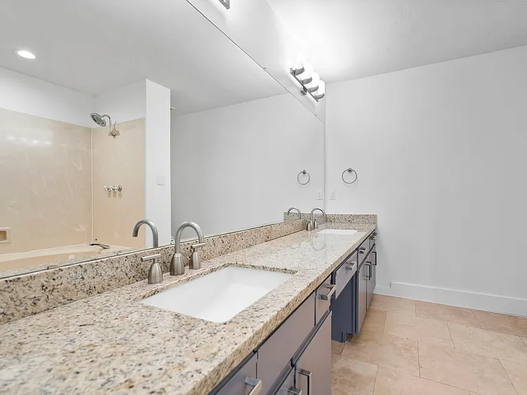 5005 Milam St — Photo 27