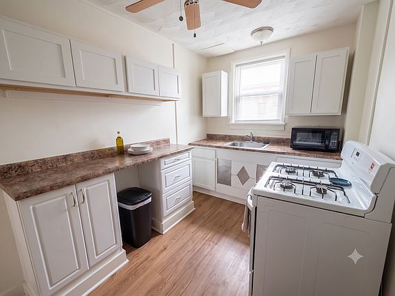3rd image of 126-128 Central Sq #8