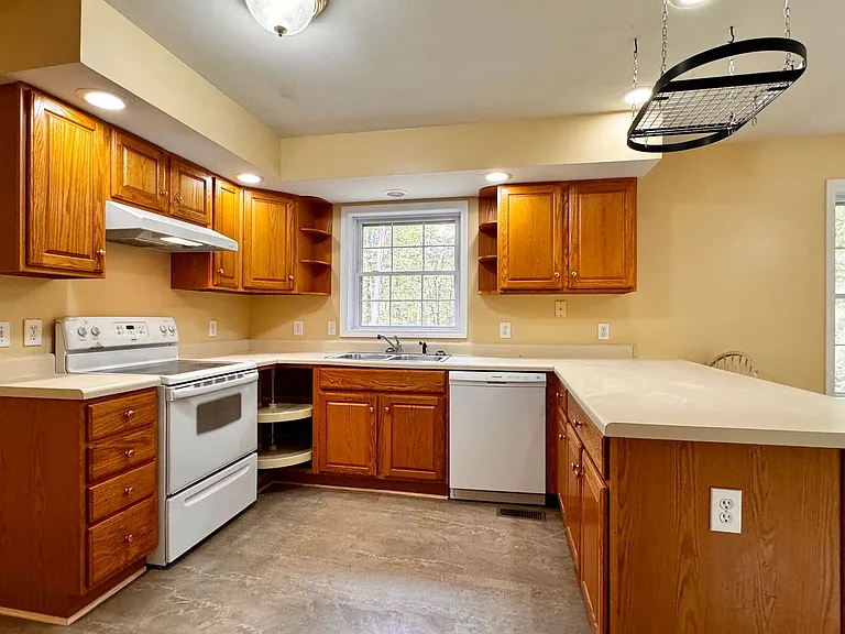3126 Martin Kings Rd — Photo 11