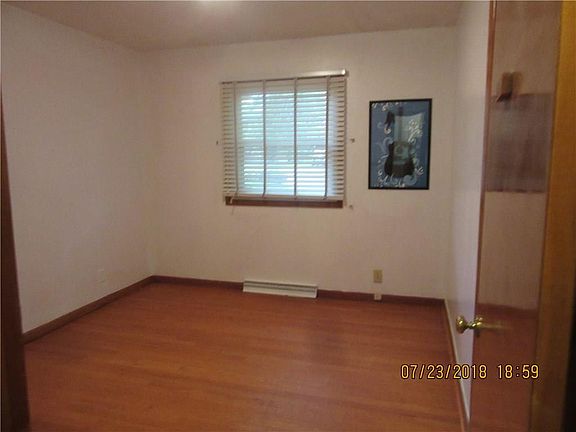 4th image of 6063 Crooked Creek Dr