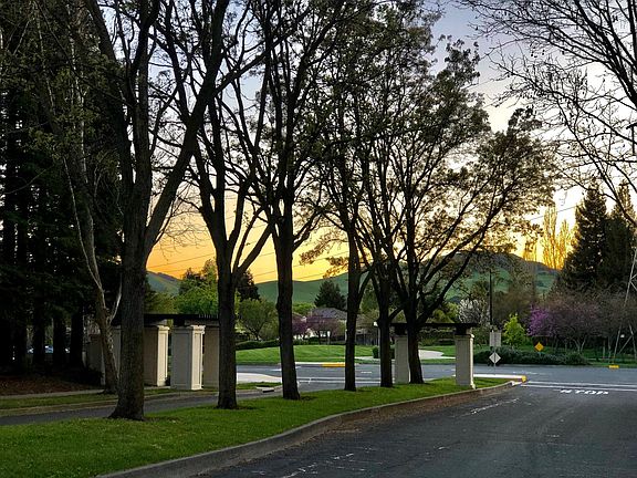 Entrance into Lakes community off Green Valley Road