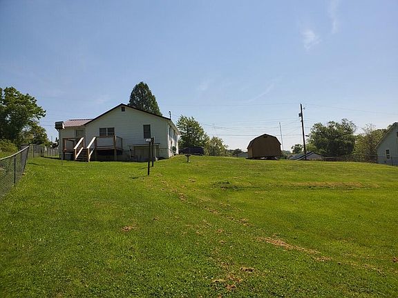 5th image of 500 Roberts Ave
