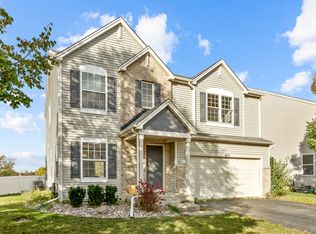 870 Black Cherry Ln, Round Lake Heights, IL 60073