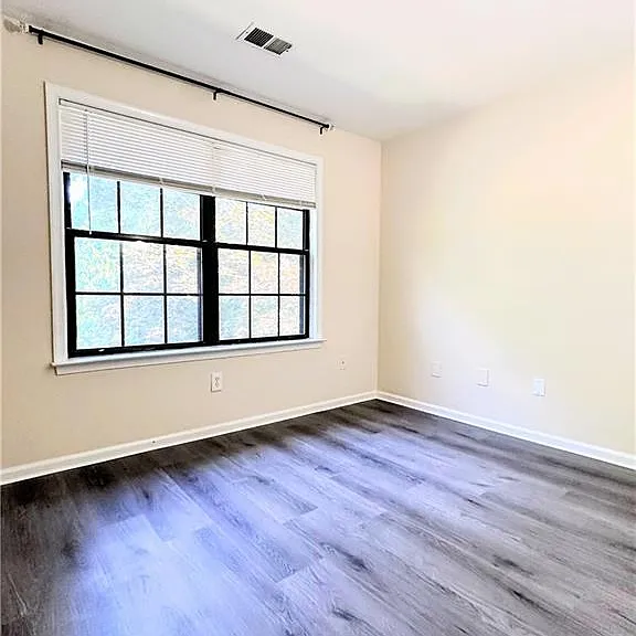 1211 Woodhaven Dr #1211 — Photo 12
