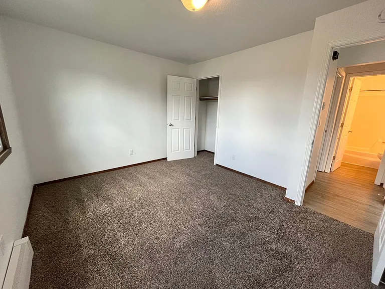 3304 S Kiwanis Ave — Photo 45