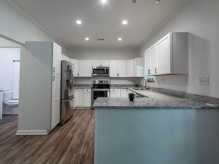 3332 Barfield Dr — Photo 6