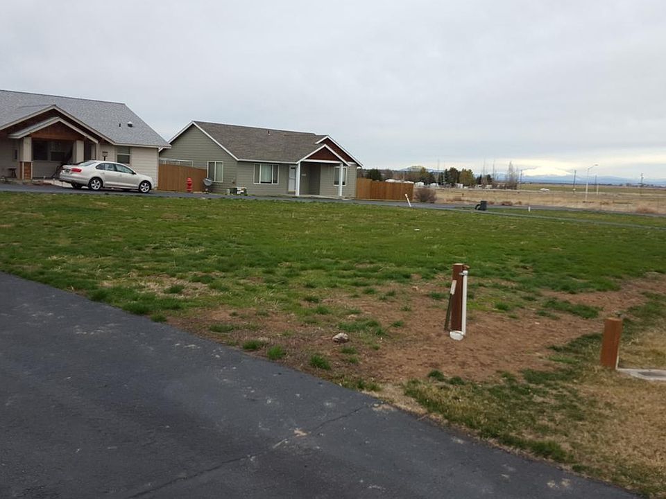 1st image of 541 SW Sunrise Cir