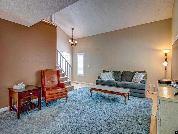 4th image of 3132 Myles Dr