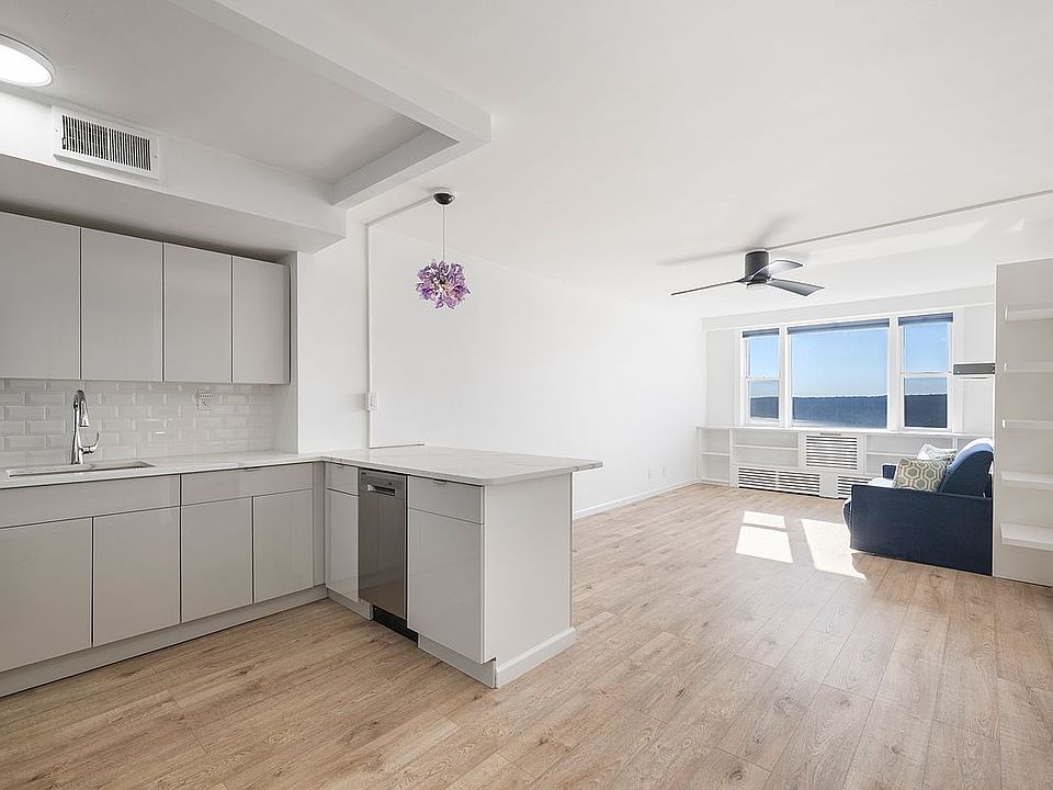 1st image of 5900 Arlington Ave APT 22P