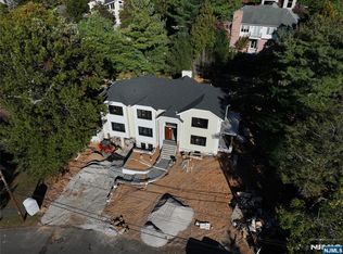 25 Macarthur Ave, Closter, NJ 07624