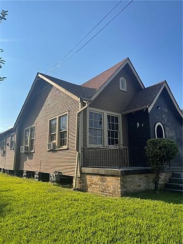 1st image of 4900 Painters St