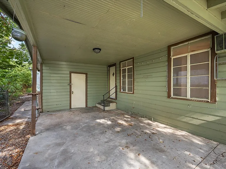 1409 Clifford Ave — Photo 23