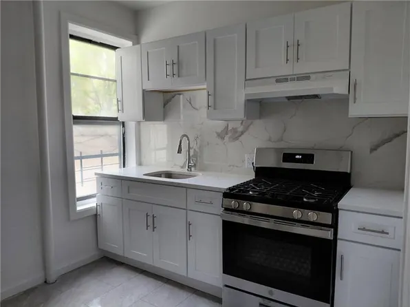 1409 W 4th St #6, Brooklyn, NY 11204